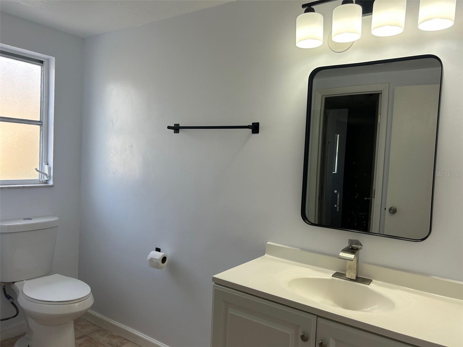 SOUTH VENICE - Residential Lease