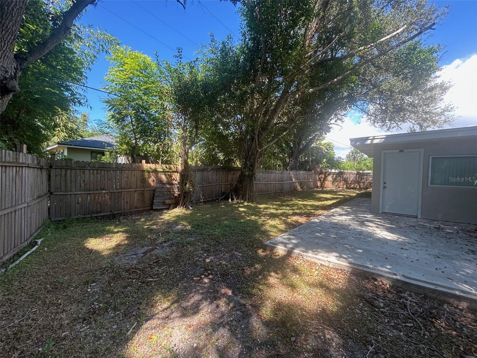 SOUTH VENICE - Residential Lease