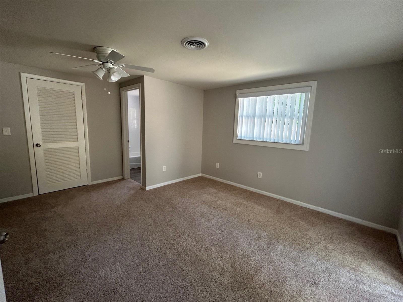SOUTH VENICE - Residential Lease