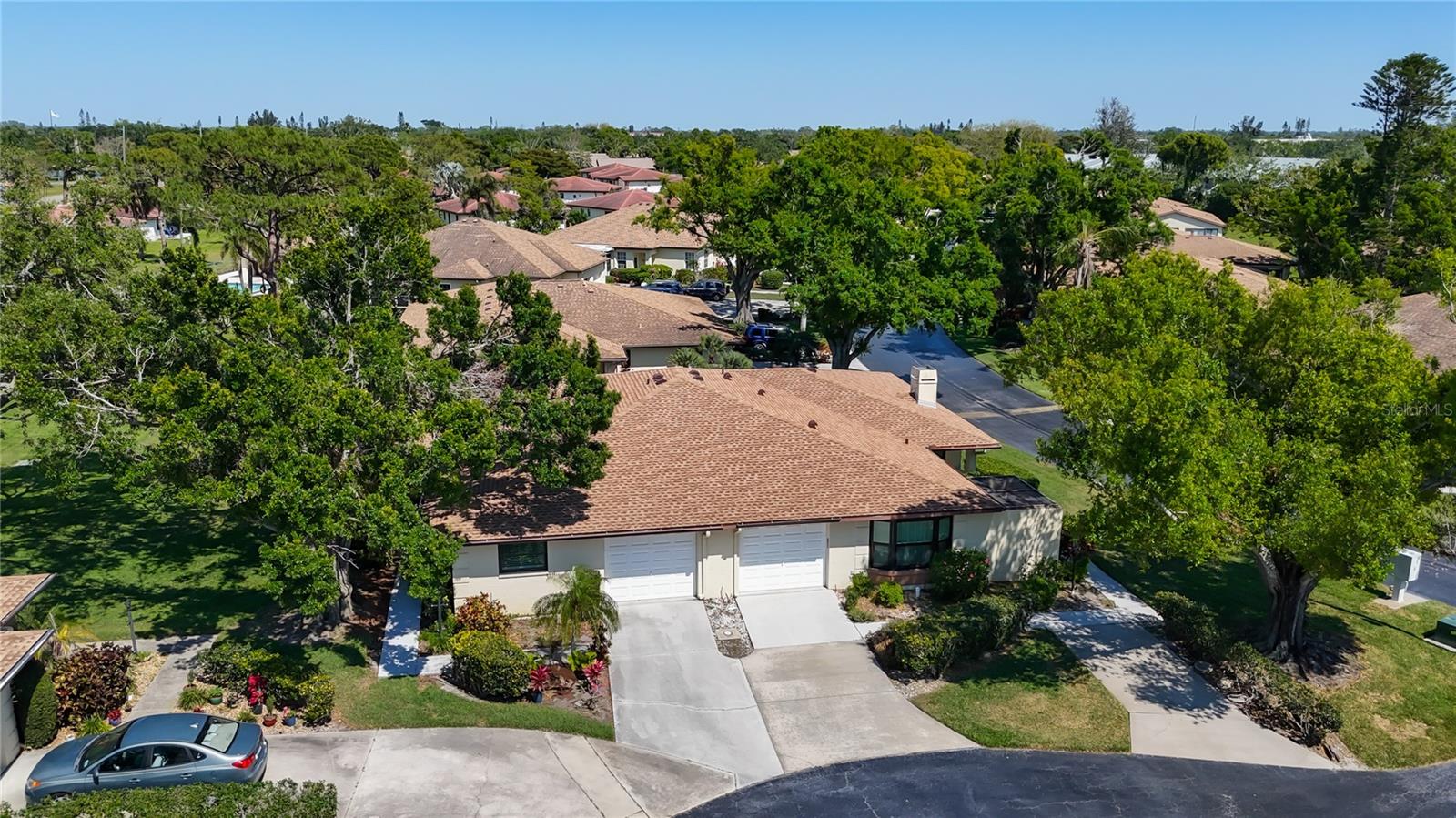 6102 PENNY LANE