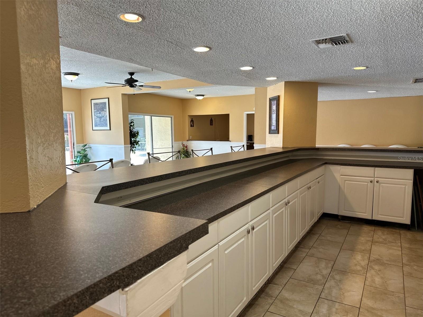 OXFORD SQUARE CONDO - Residential