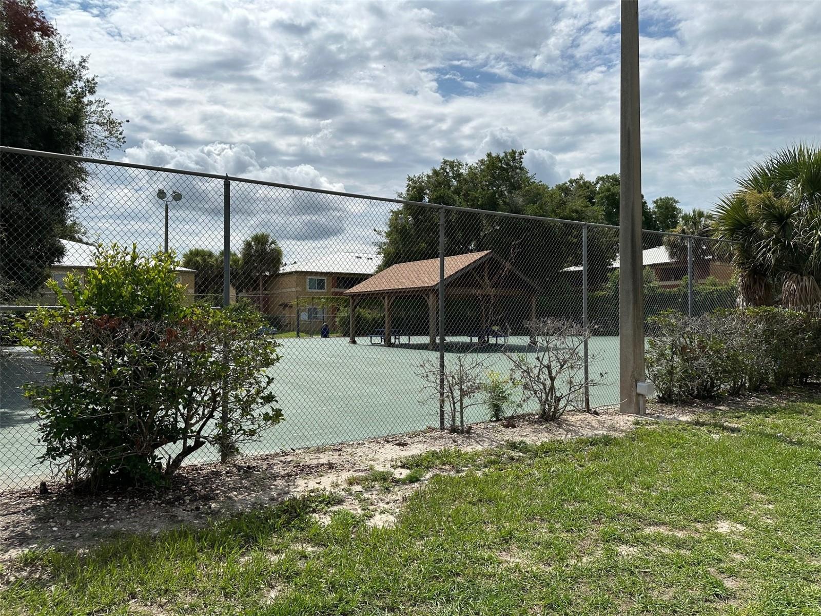 OXFORD SQUARE CONDO - Residential