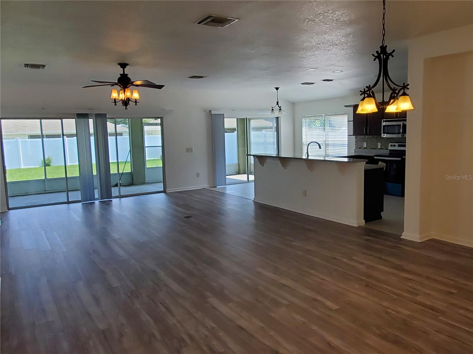 RED HAWK - Residential Lease