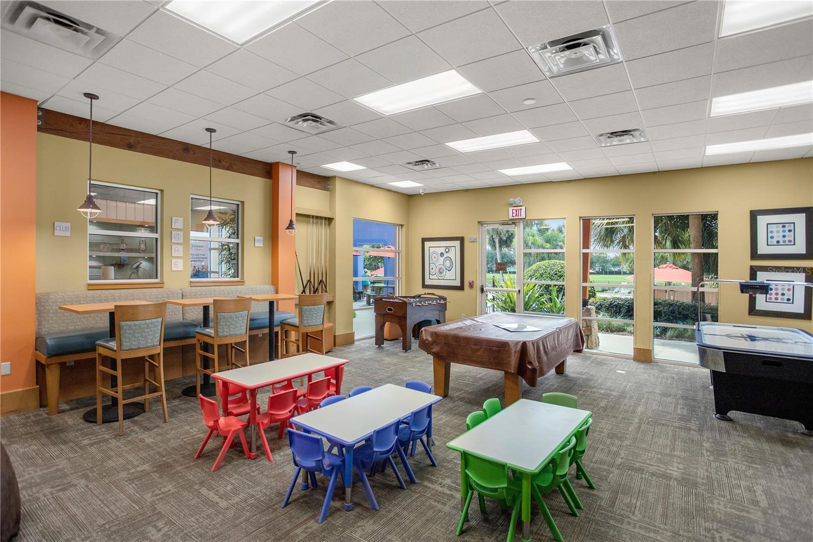 RED HAWK - Residential Lease