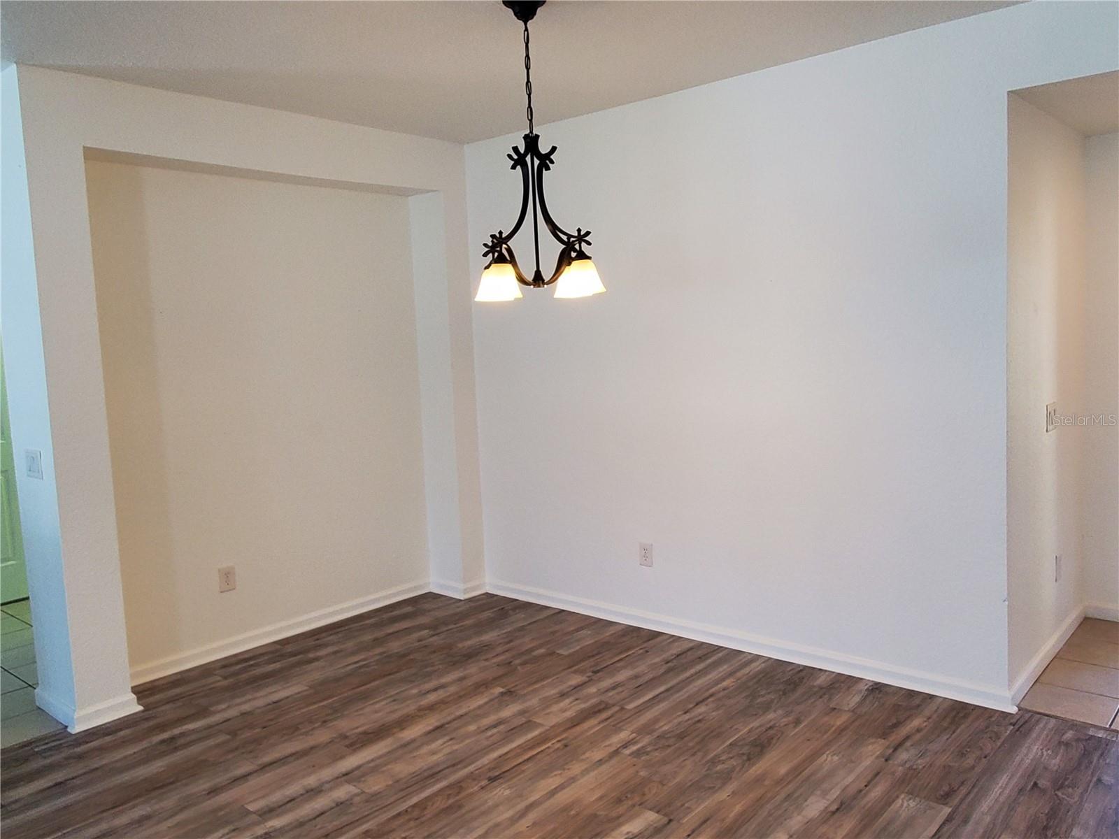 RED HAWK - Residential Lease