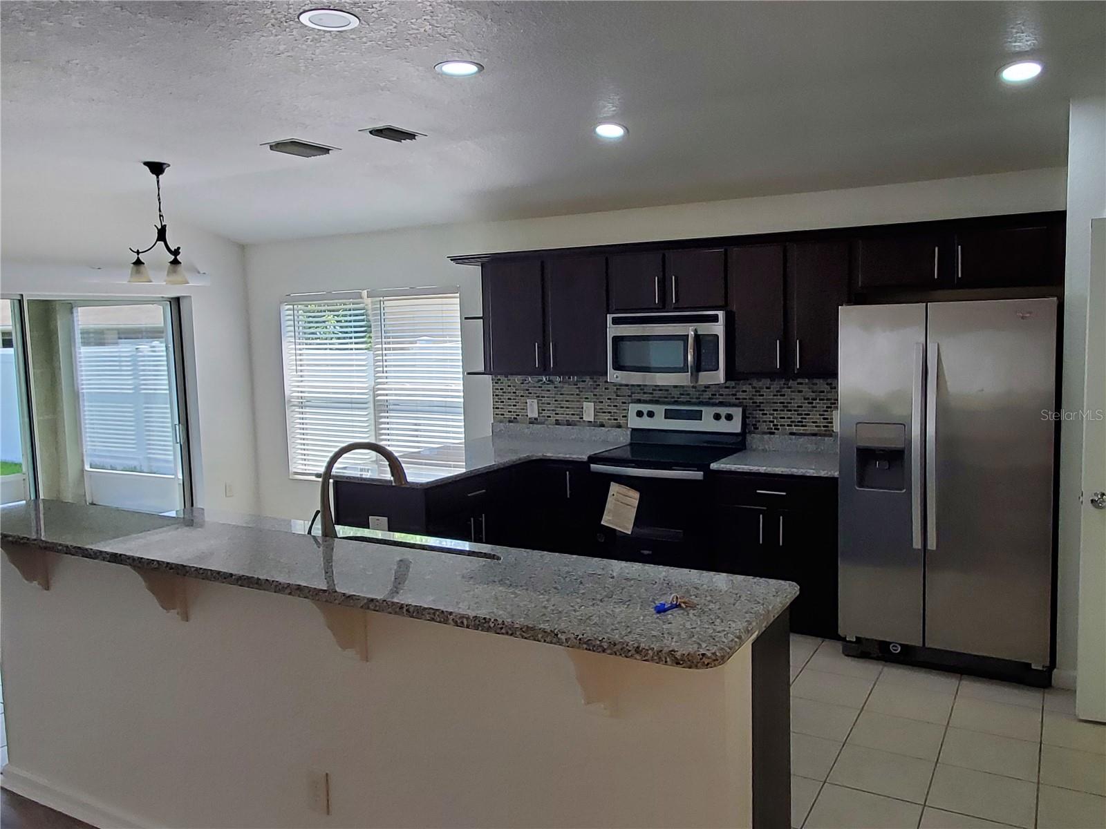 RED HAWK - Residential Lease