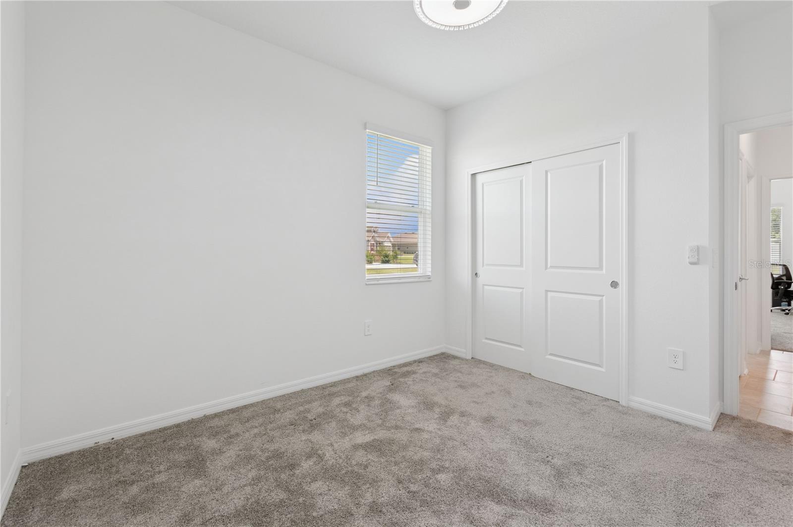 HILLSIDE ESTATES - Residential Lease