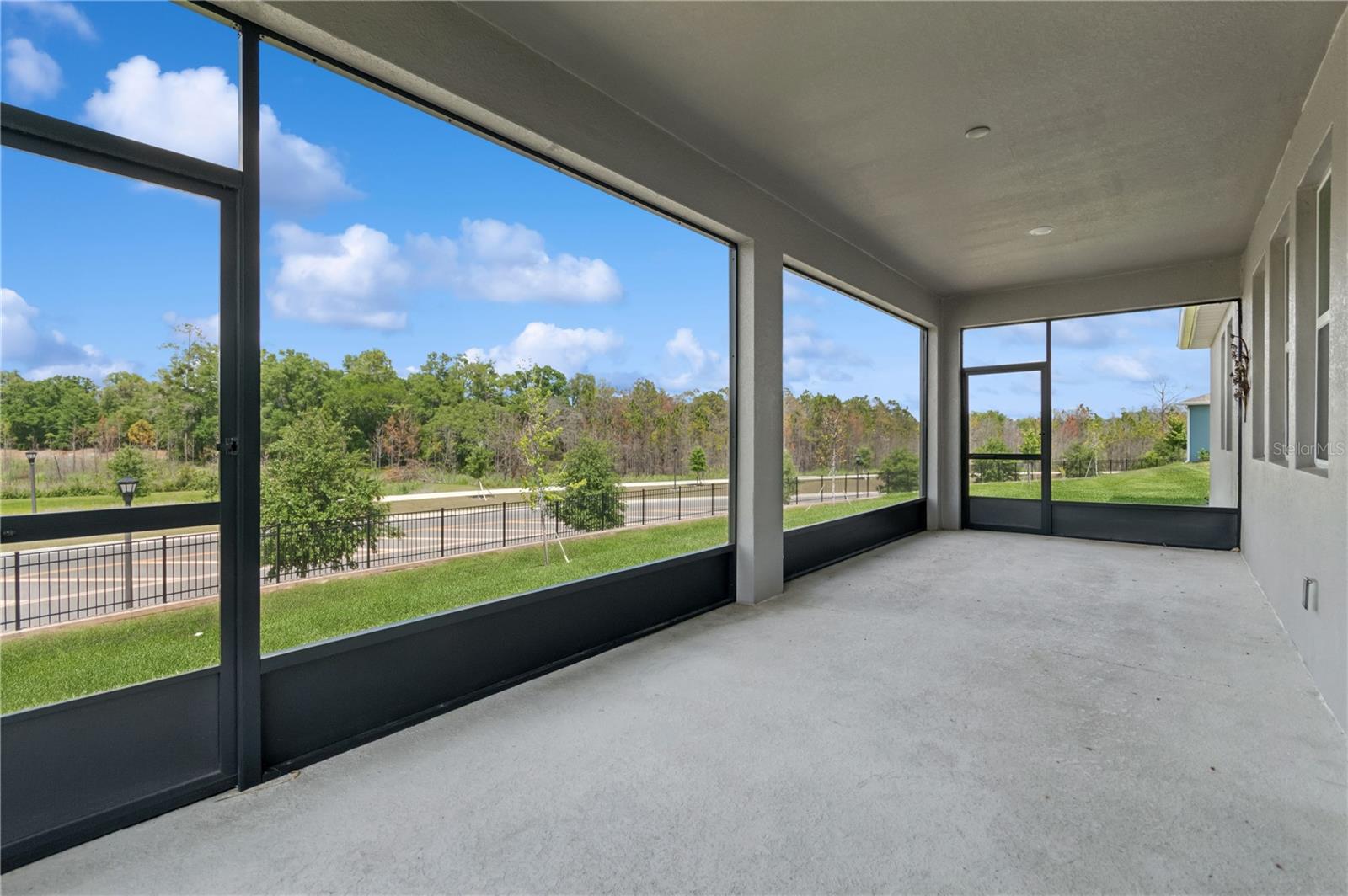 HILLSIDE ESTATES - Residential Lease