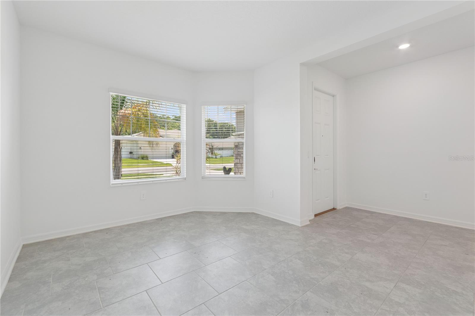 HILLSIDE ESTATES - Residential Lease
