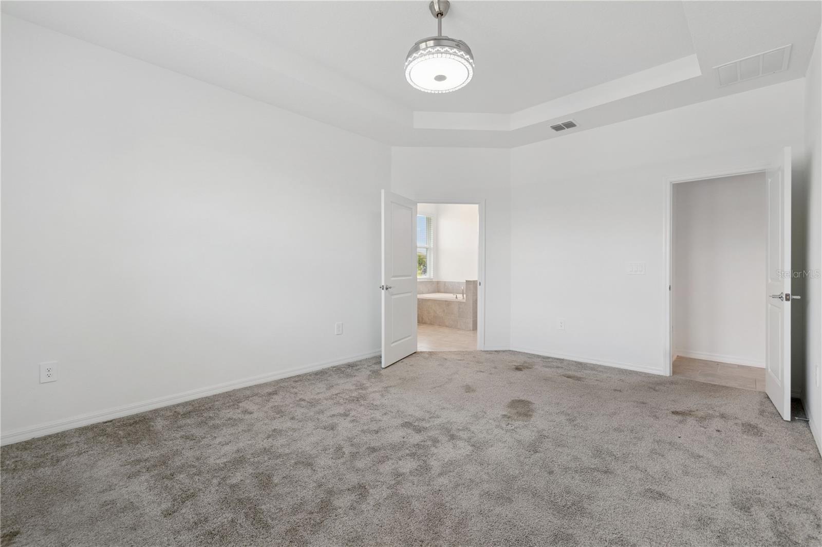 HILLSIDE ESTATES - Residential Lease