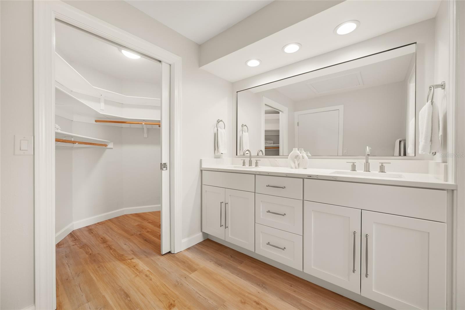 BELLEAIR ESTATES - Residential