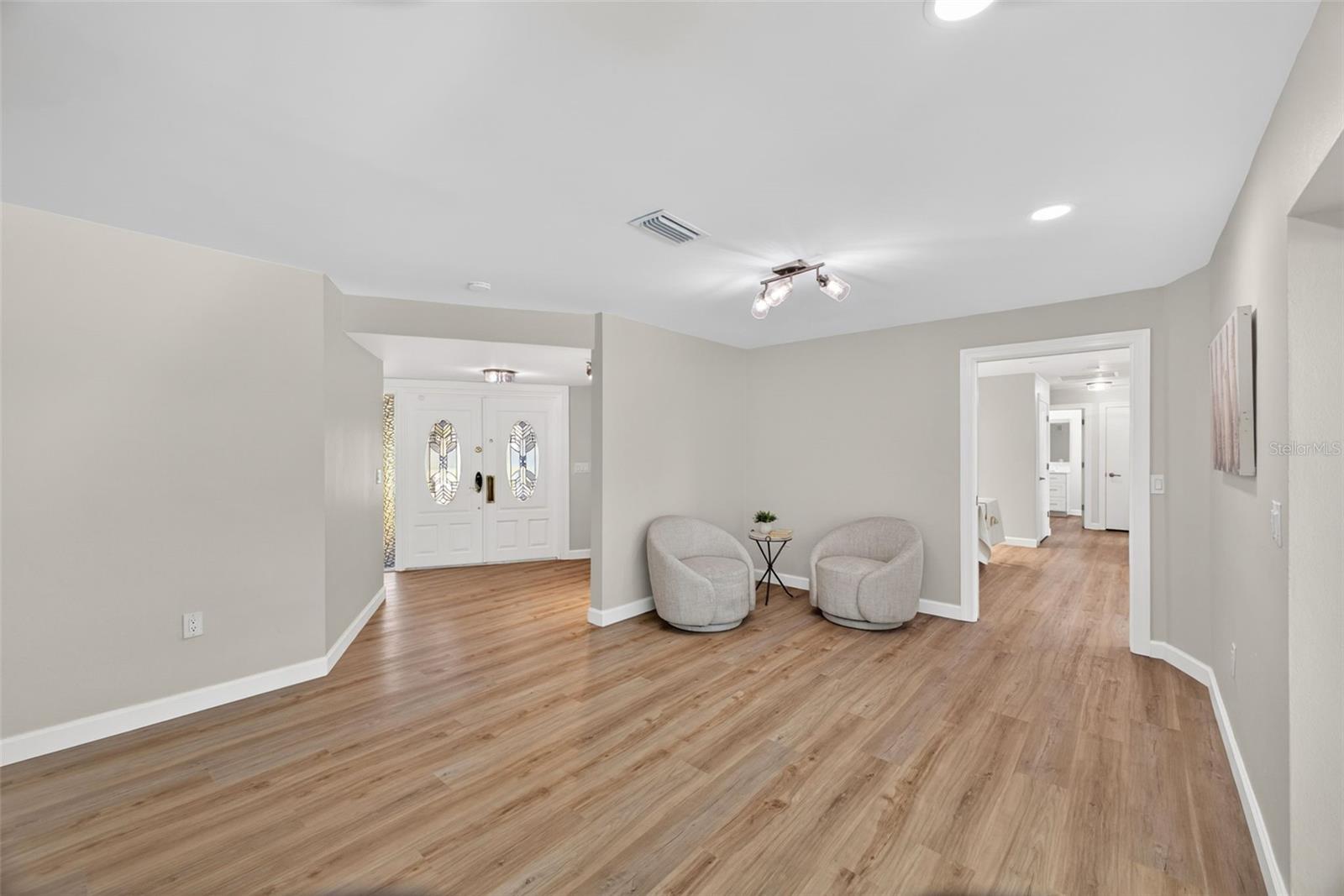 BELLEAIR ESTATES - Residential