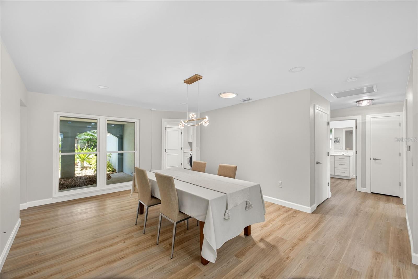 BELLEAIR ESTATES - Residential