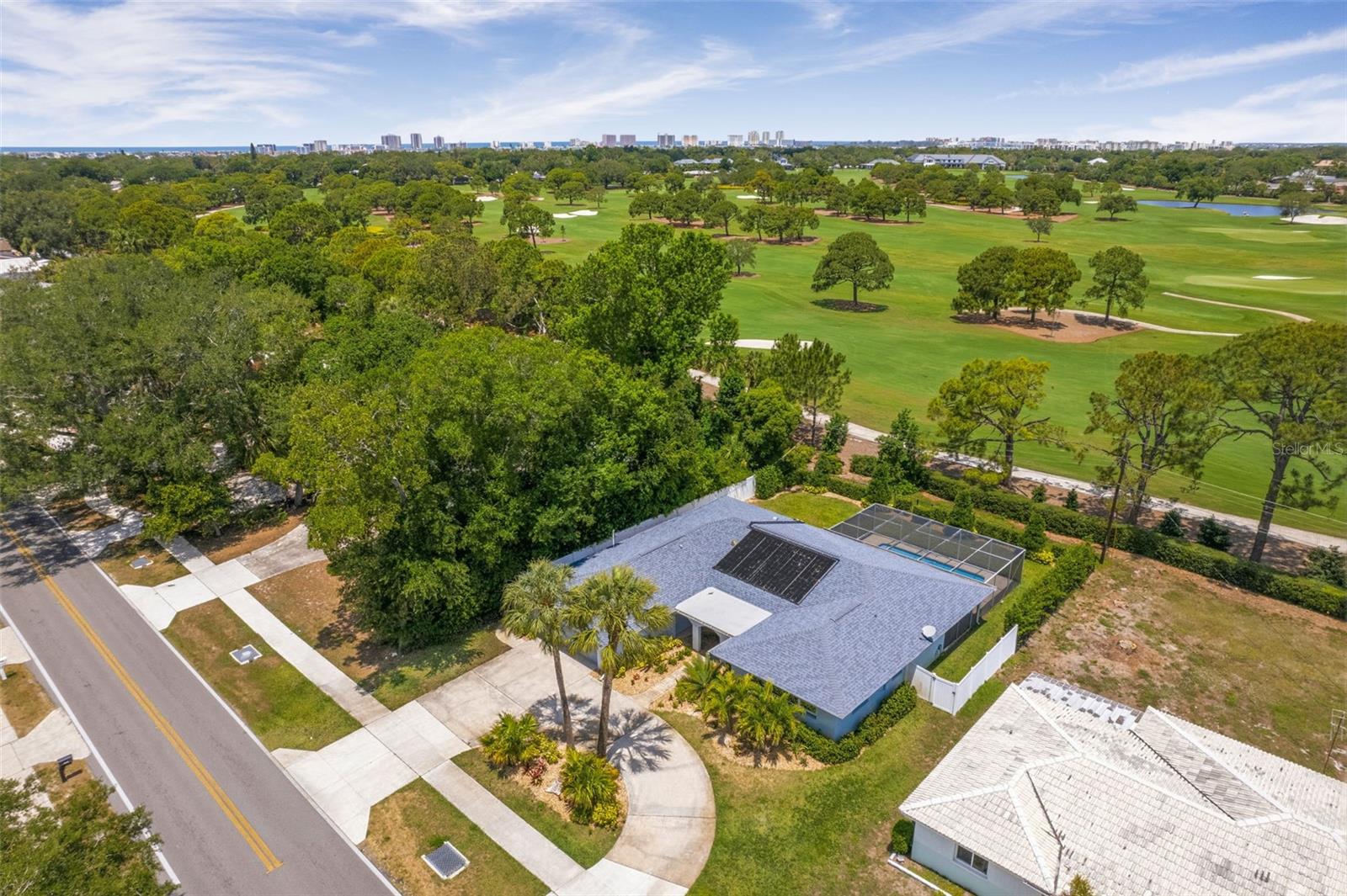 BELLEAIR ESTATES - Residential