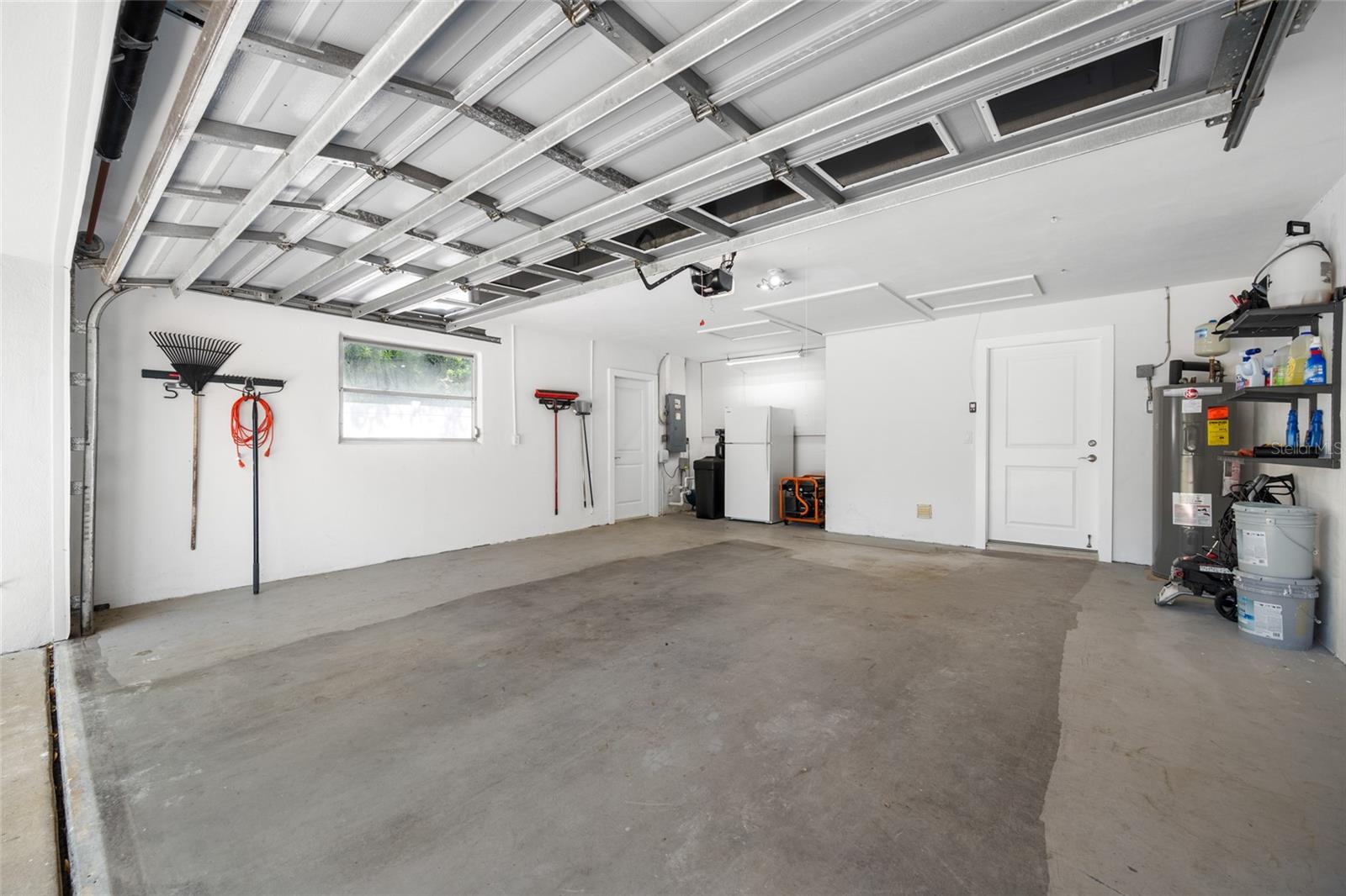 BELLEAIR ESTATES - Residential