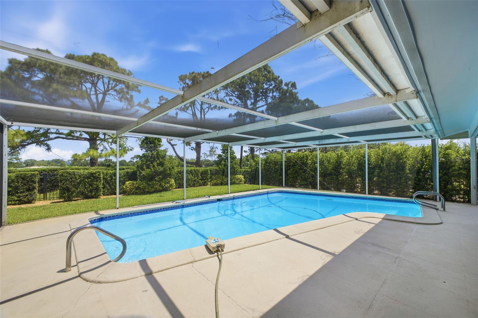 BELLEAIR ESTATES - Residential