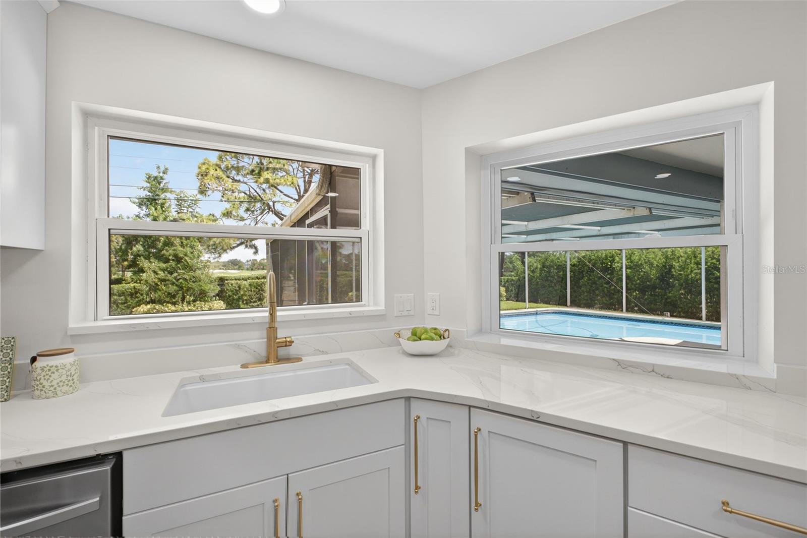 BELLEAIR ESTATES - Residential