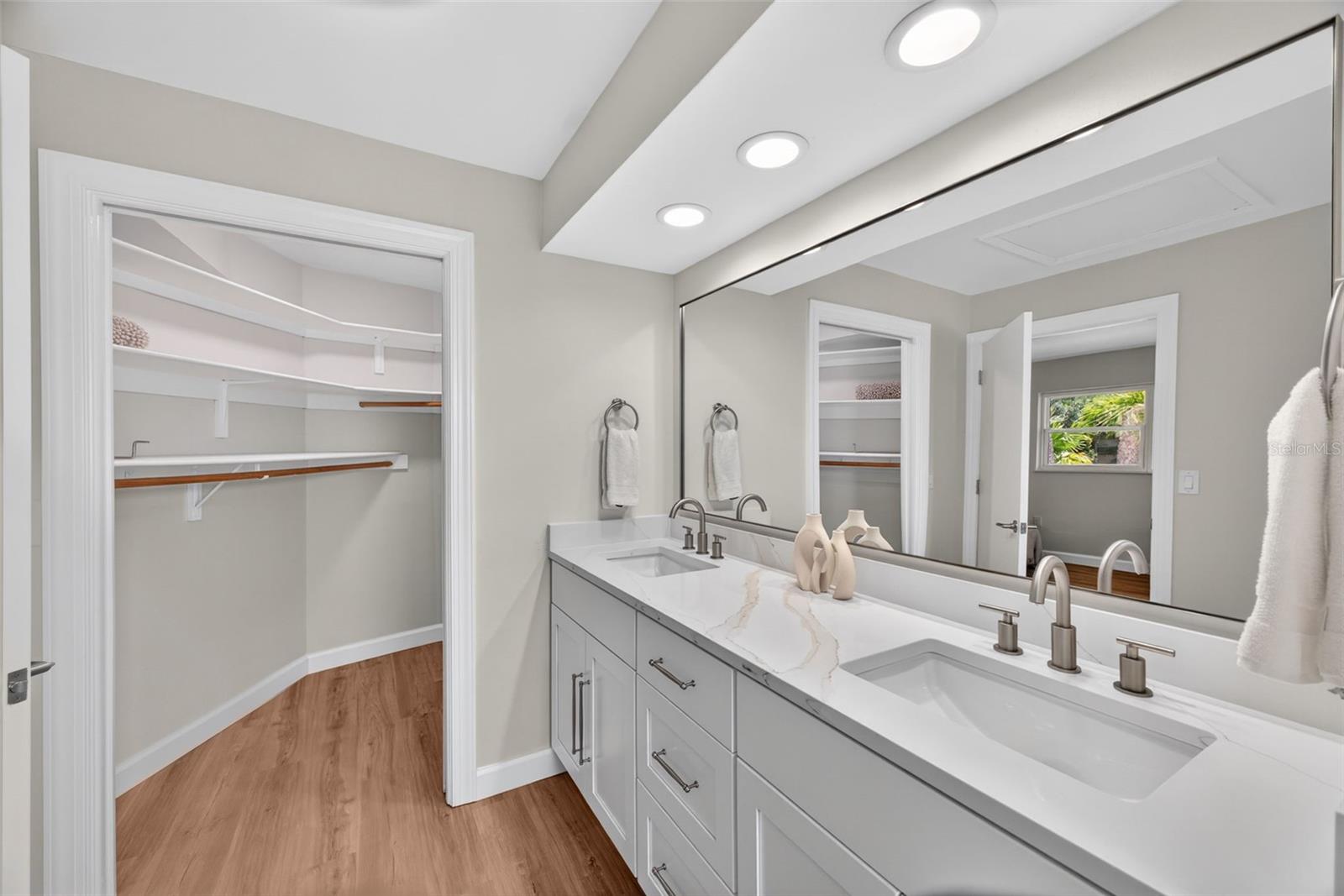BELLEAIR ESTATES - Residential