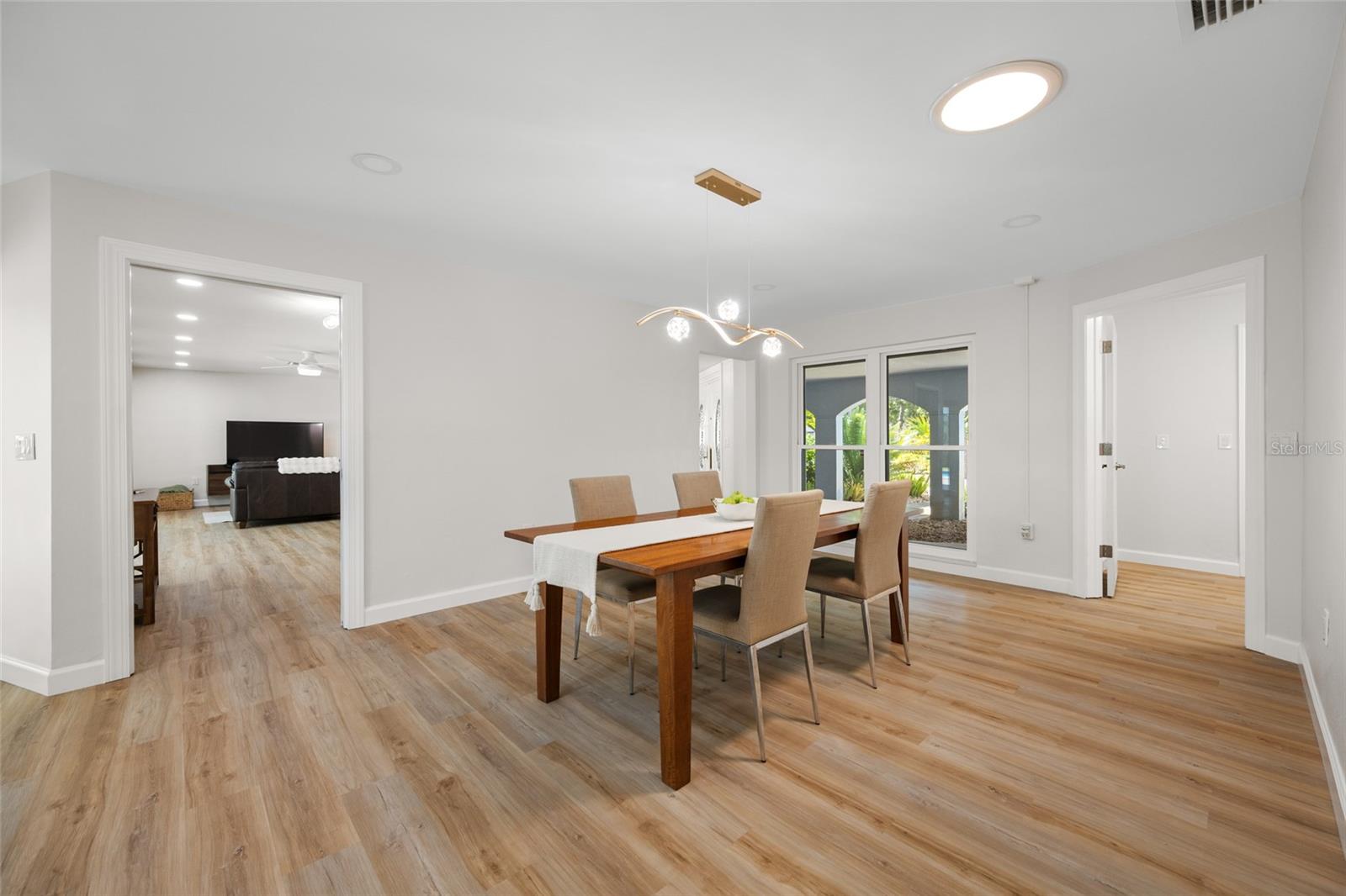 BELLEAIR ESTATES - Residential