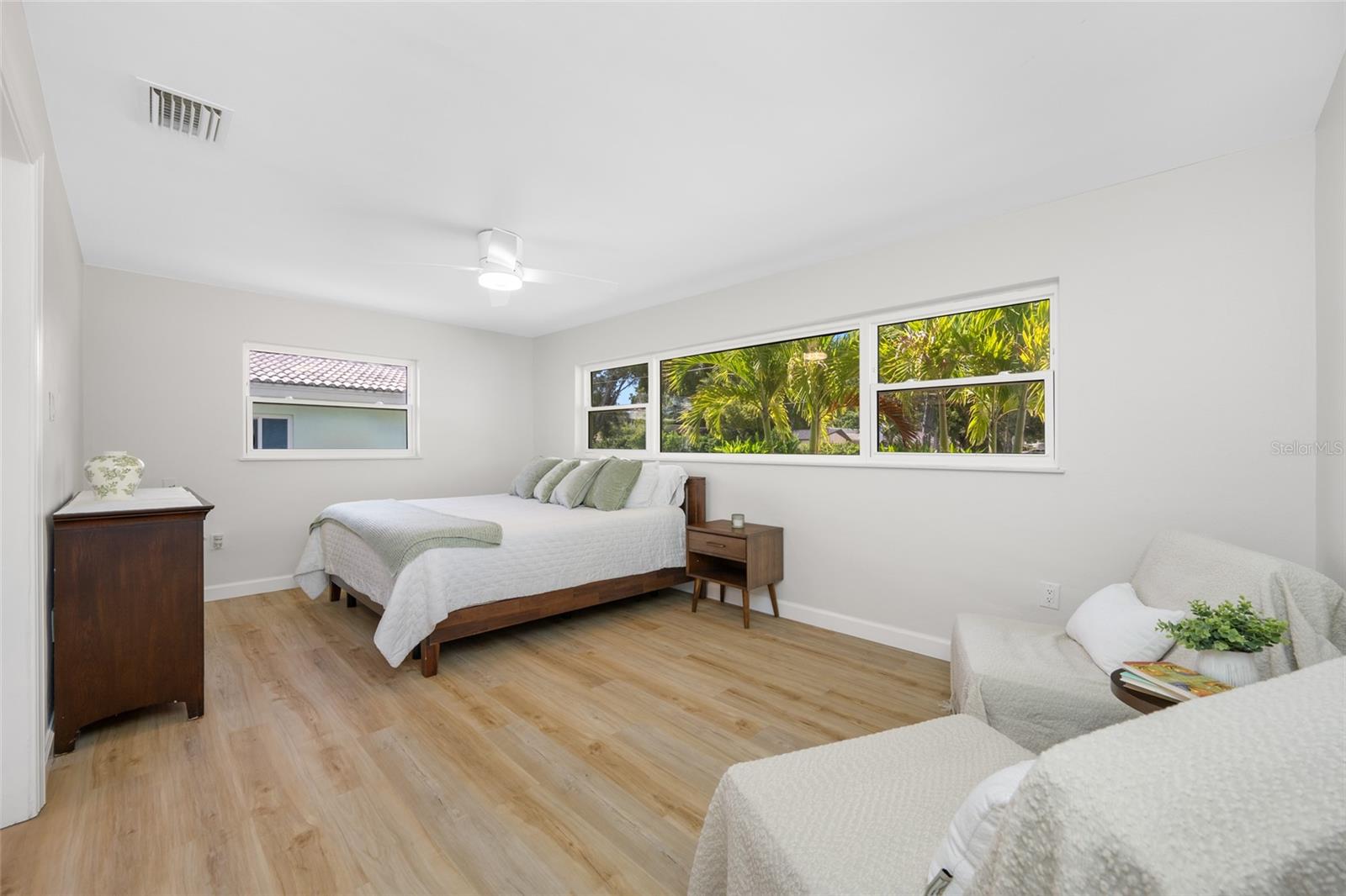 BELLEAIR ESTATES - Residential