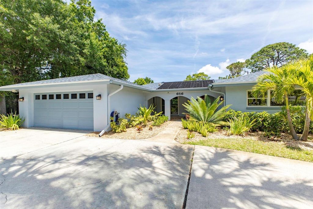 Photo of 656 Mehlenbacher Road, Belleair, FL 33756 (MLS # TB8505636)