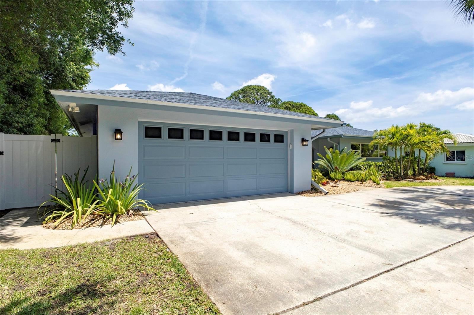 BELLEAIR ESTATES - Residential