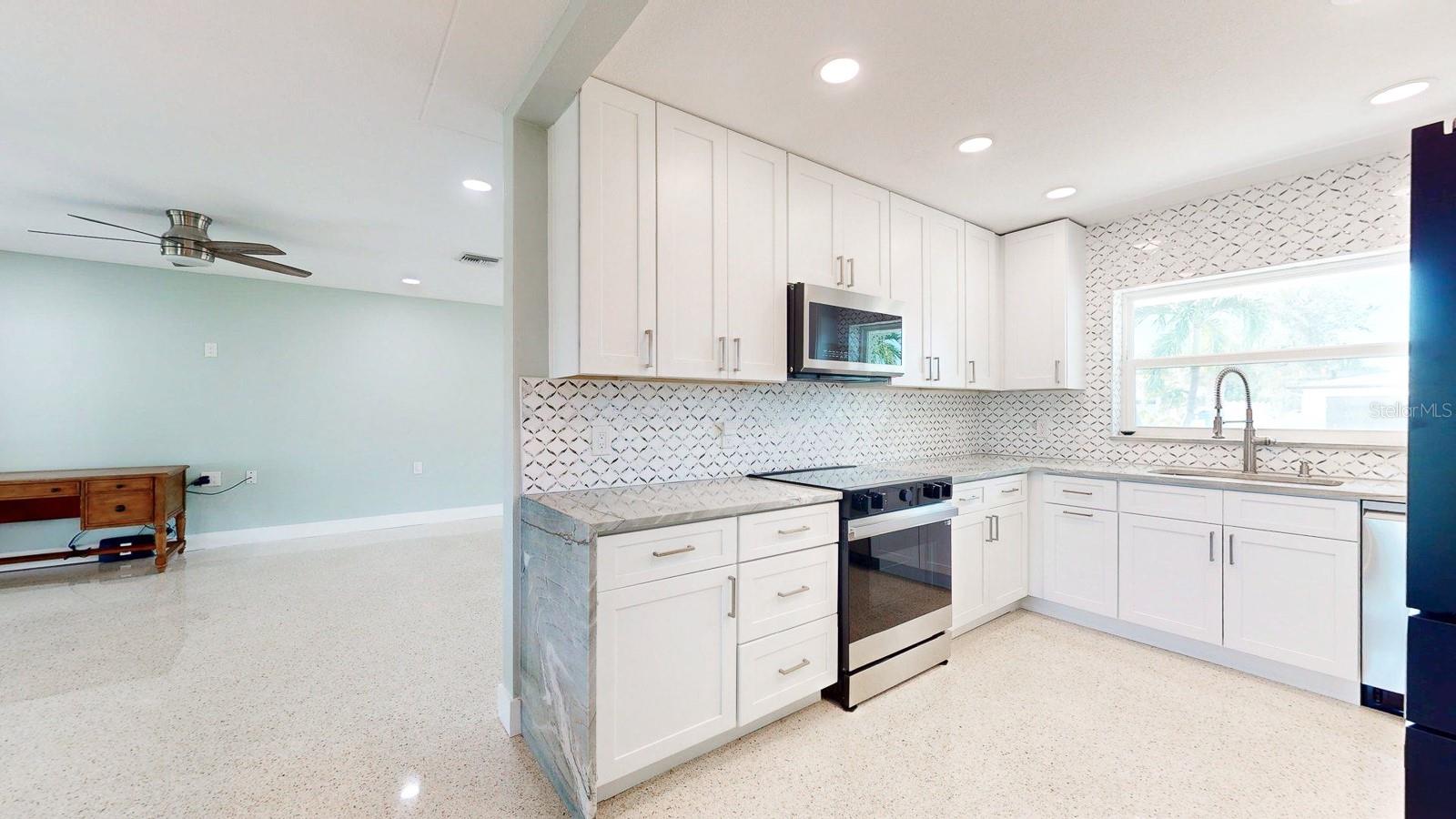 PARADISE ISLAND 2ND ADD - Residential Lease