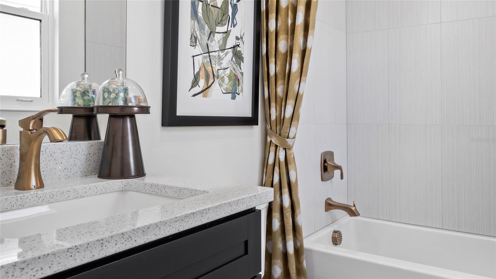 CRESSWIND AT LAKE HARRIS - Residential