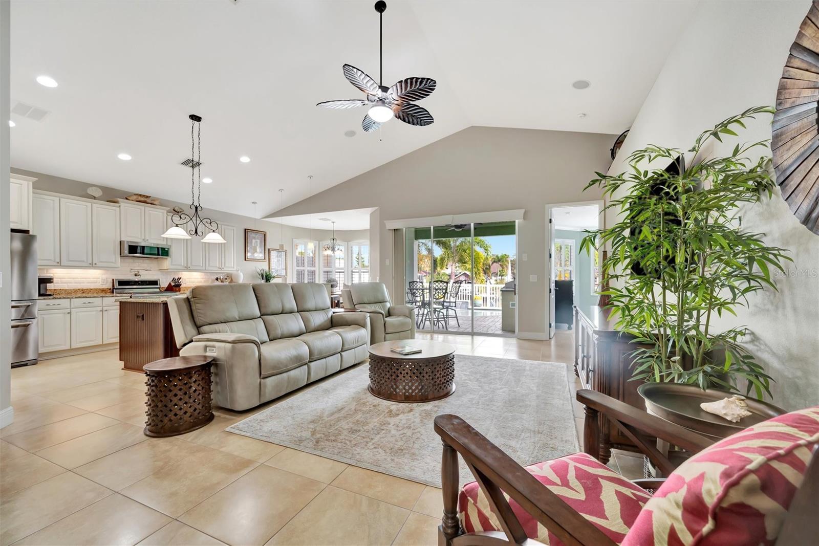 417 BAHAMA GRANDE BOULEVARD