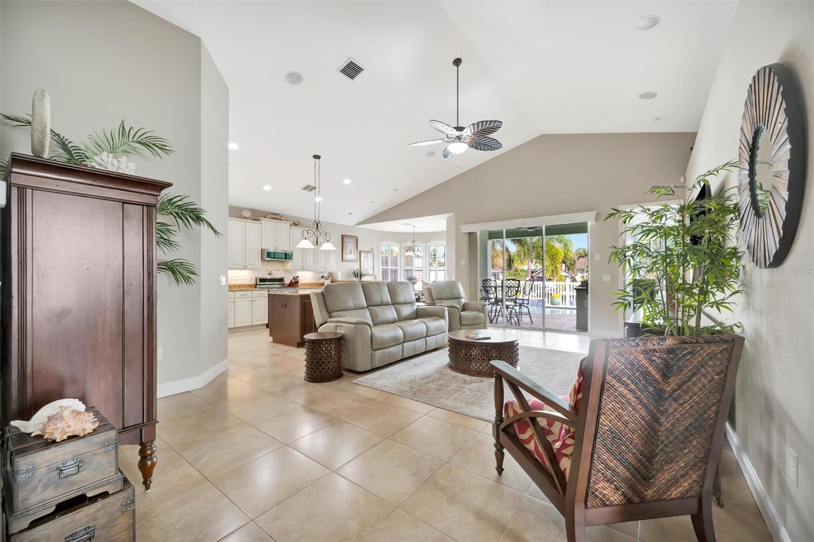 417 BAHAMA GRANDE BOULEVARD