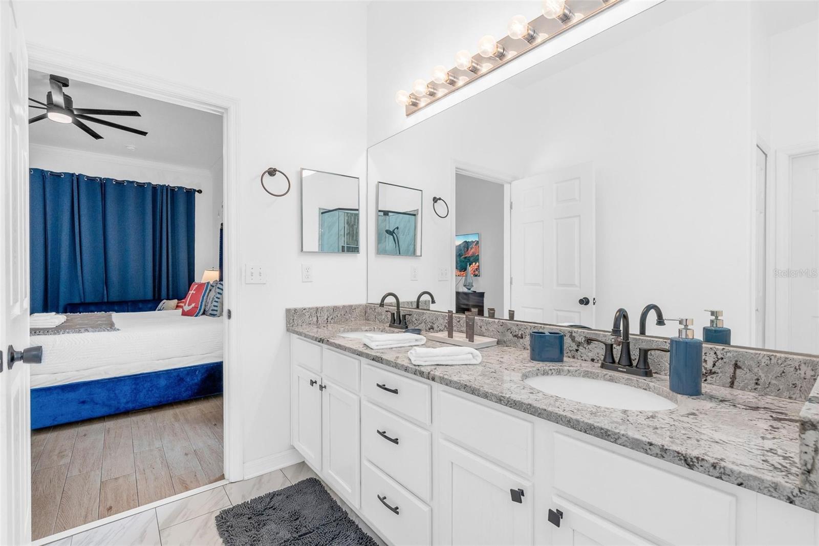GLENBROOK PH II SUB - Residential