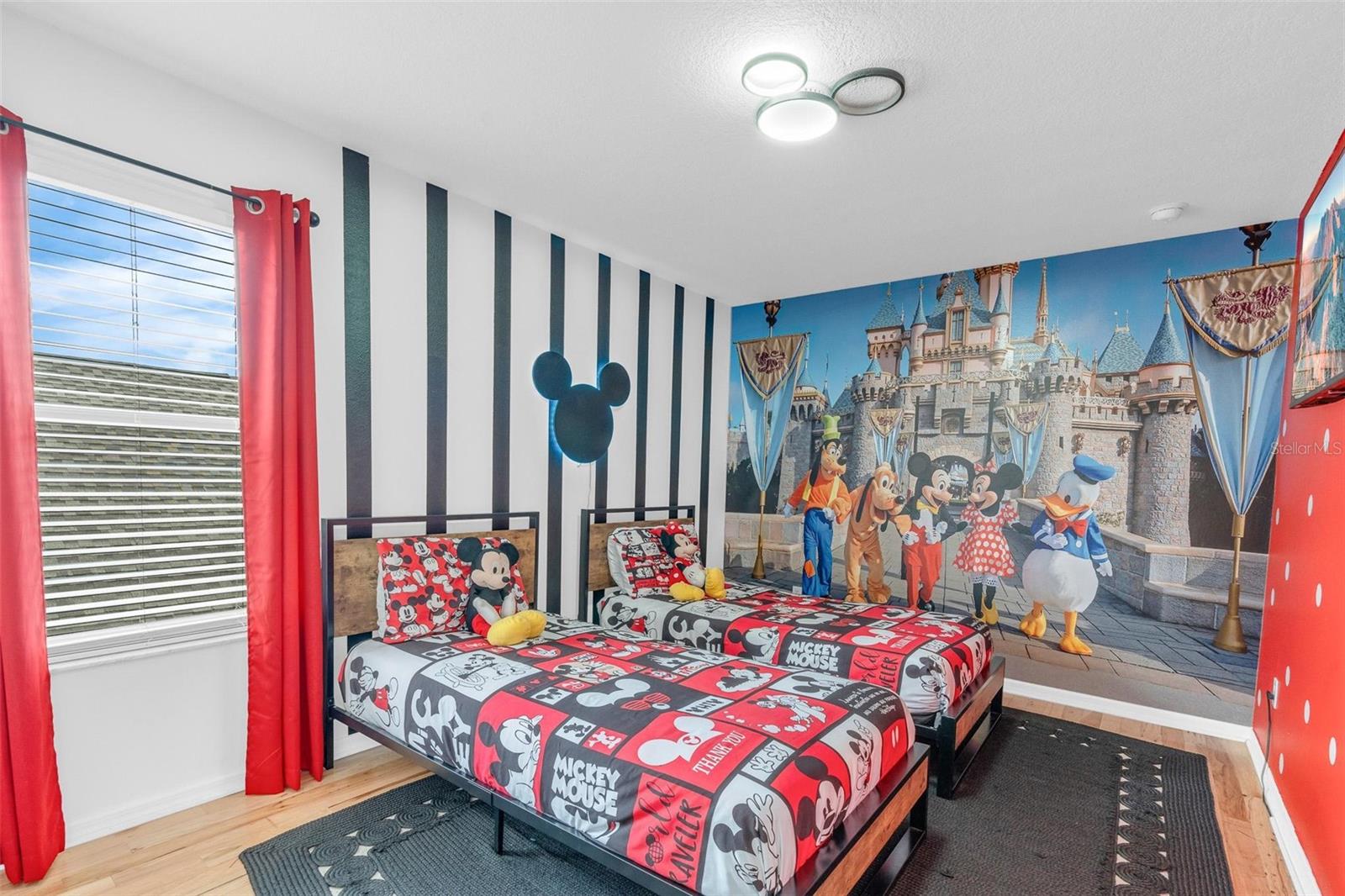 GLENBROOK PH II SUB - Residential