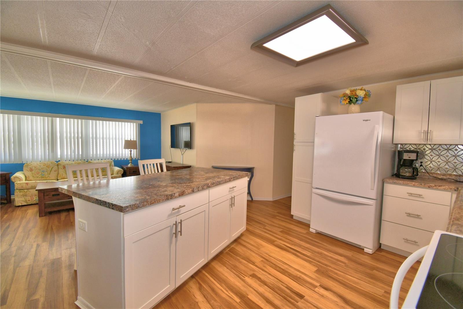 ARIANA SHORES MHP - Residential