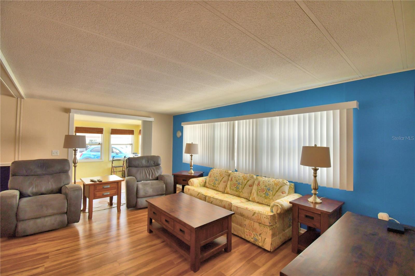 ARIANA SHORES MHP - Residential