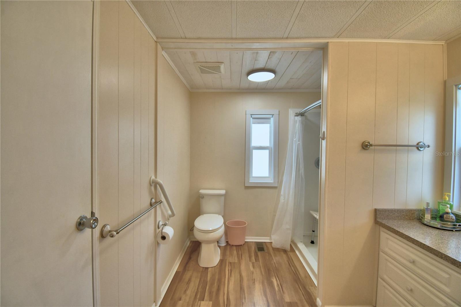 ARIANA SHORES MHP - Residential