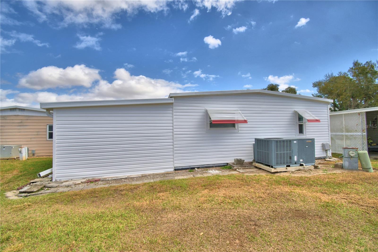 ARIANA SHORES MHP - Residential