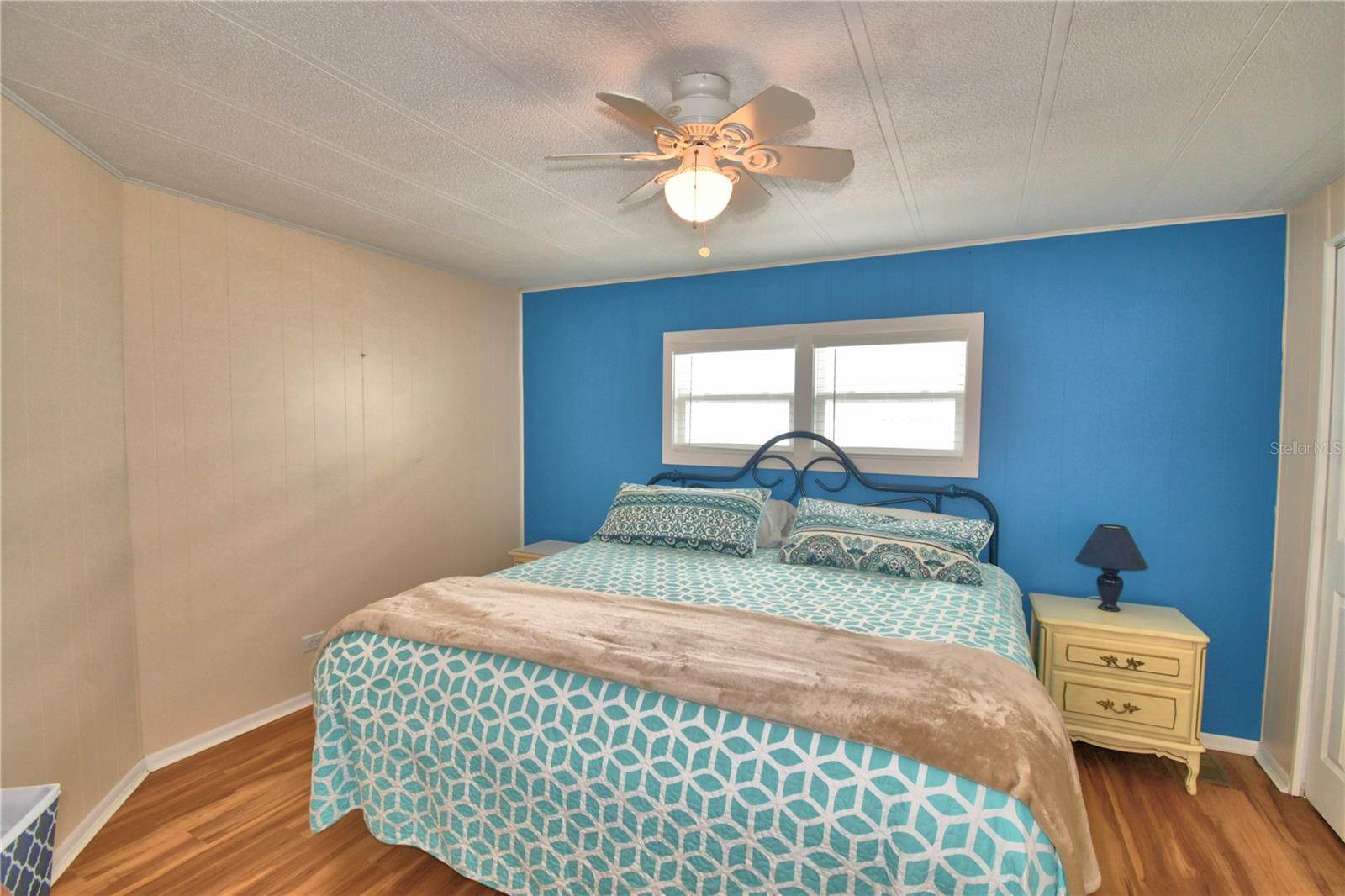 ARIANA SHORES MHP - Residential