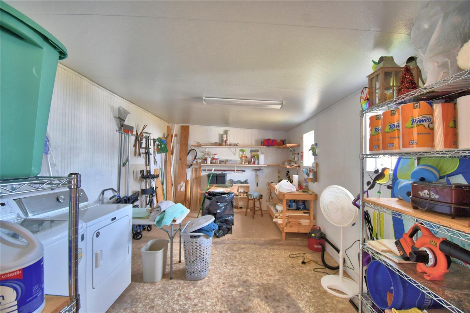 ARIANA SHORES MHP - Residential