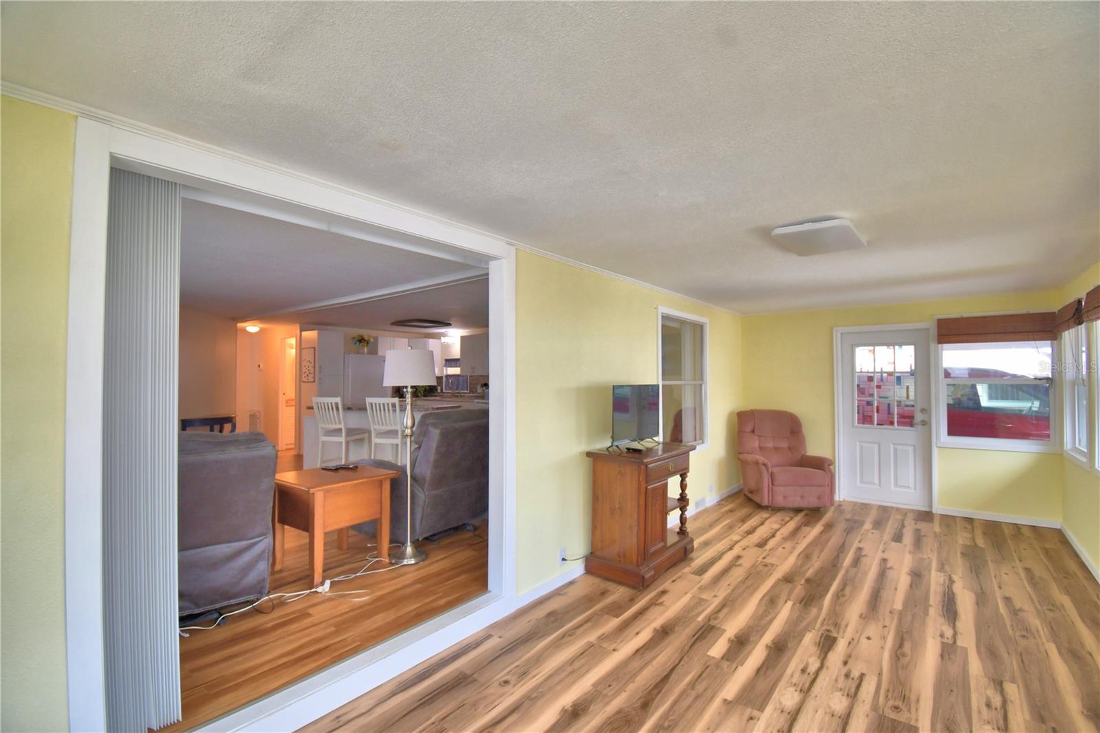 ARIANA SHORES MHP - Residential