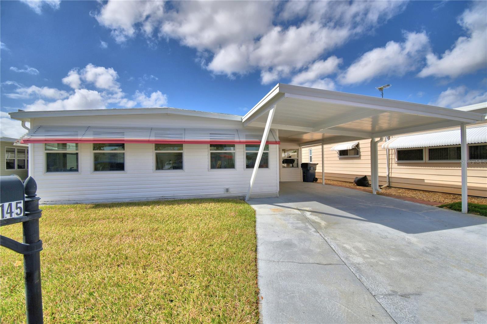 ARIANA SHORES MHP - Residential