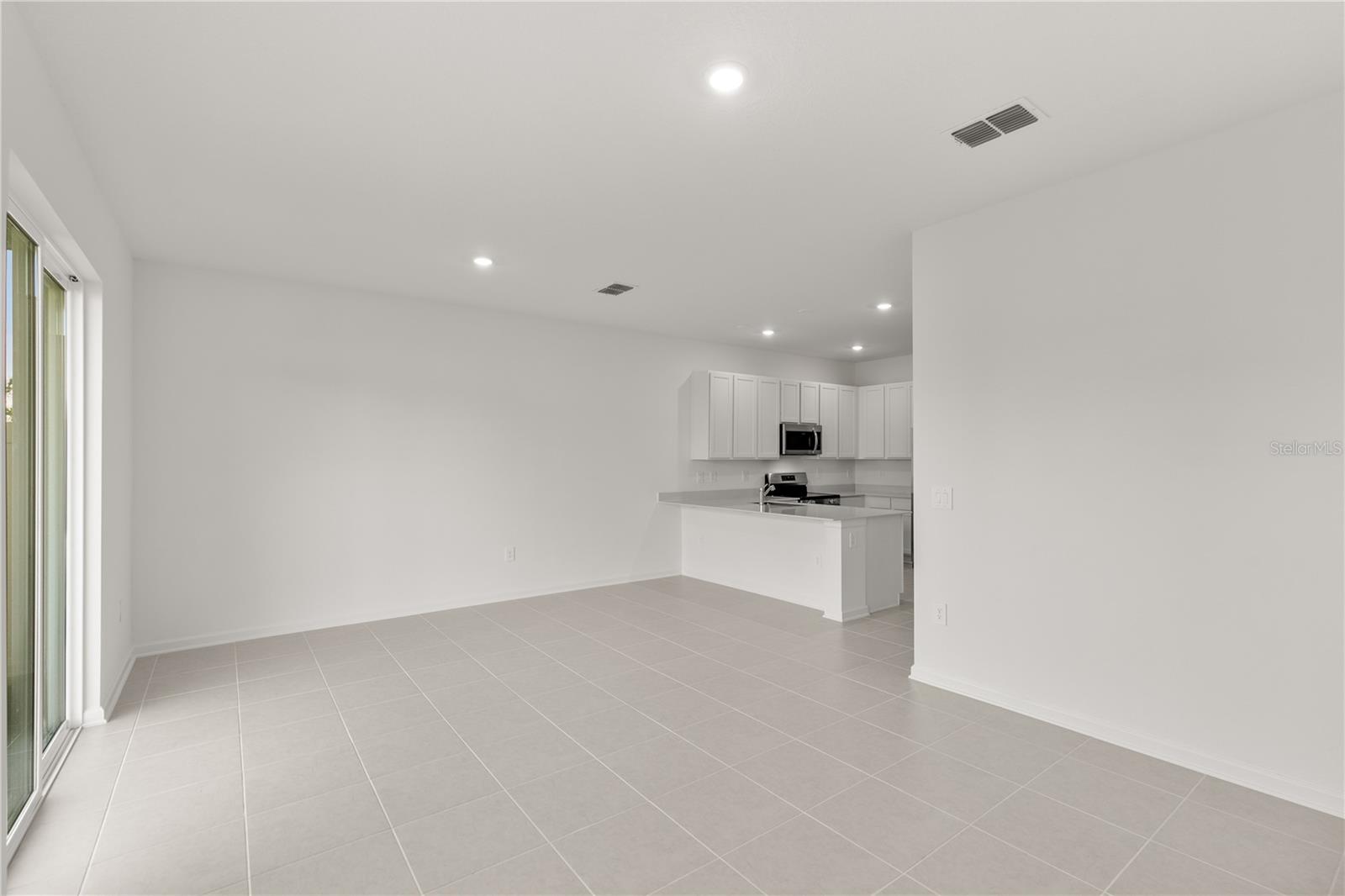 WESTVIEW POD A PH 3 - Residential Lease