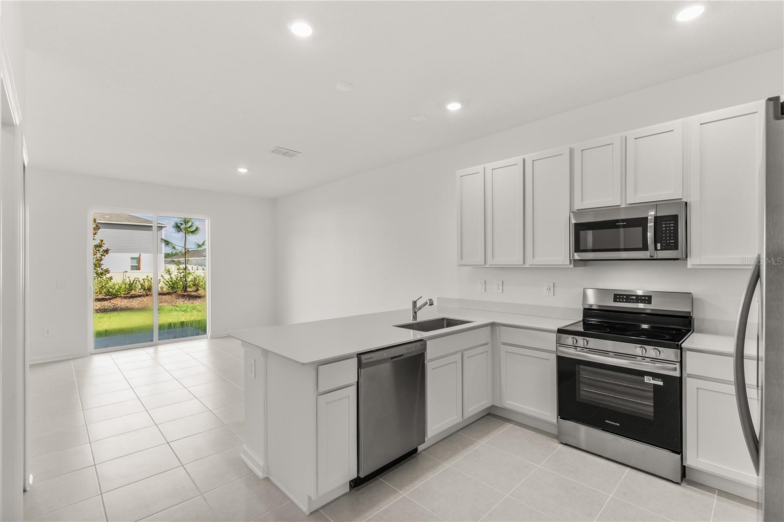 WESTVIEW POD A PH 3 - Residential Lease