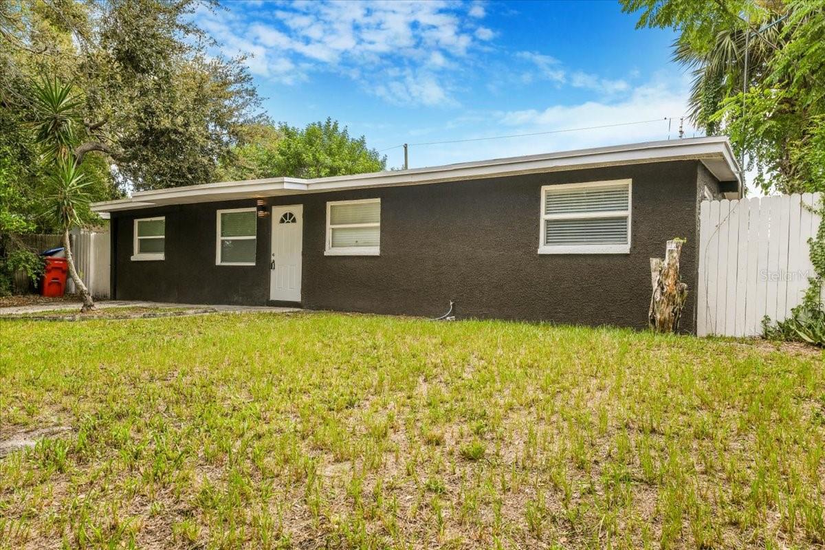 2110 ALEMANDA DRIVE