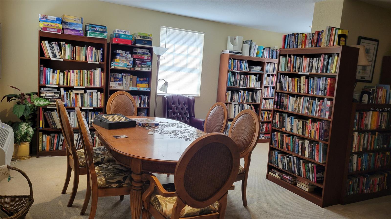 BROADWAY PROMENADE - Residential Lease