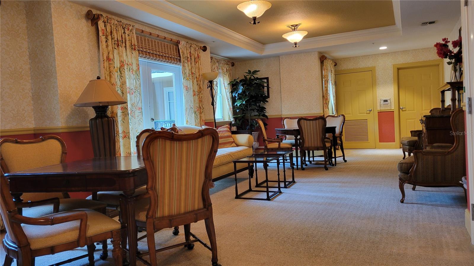 BROADWAY PROMENADE - Residential Lease