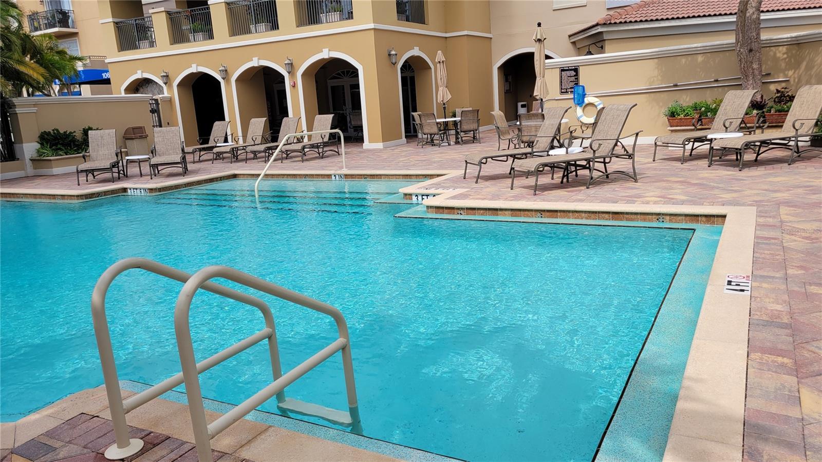 BROADWAY PROMENADE - Residential Lease