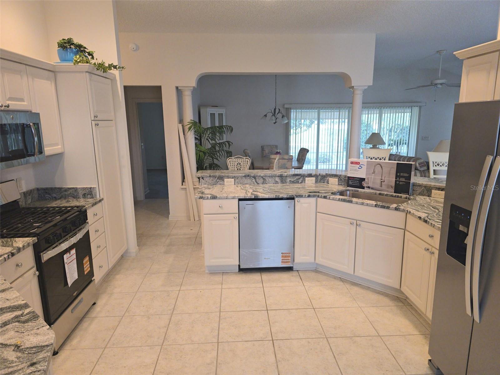 2120 WILLOW GROVE WAY