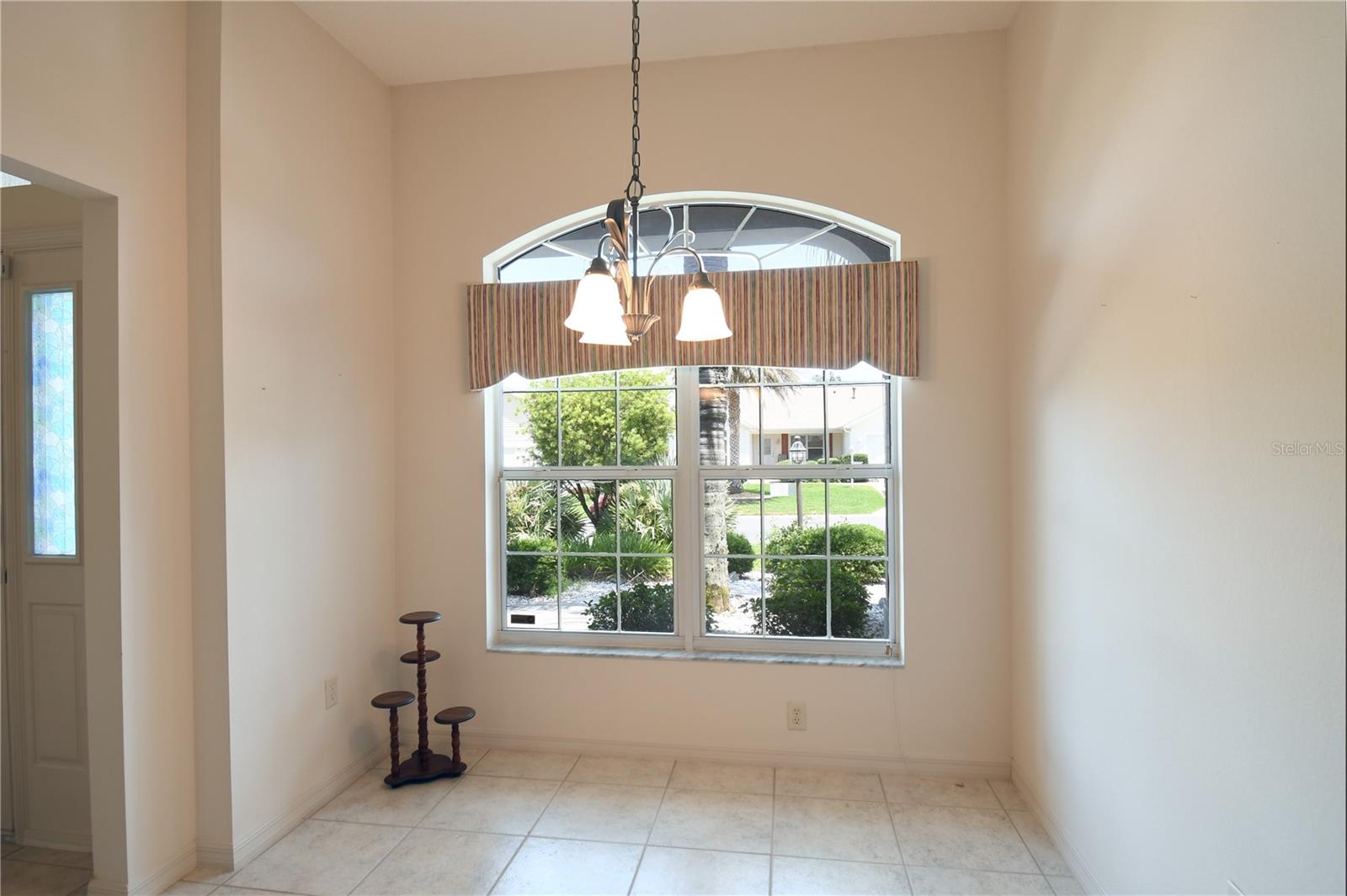 2120 WILLOW GROVE WAY