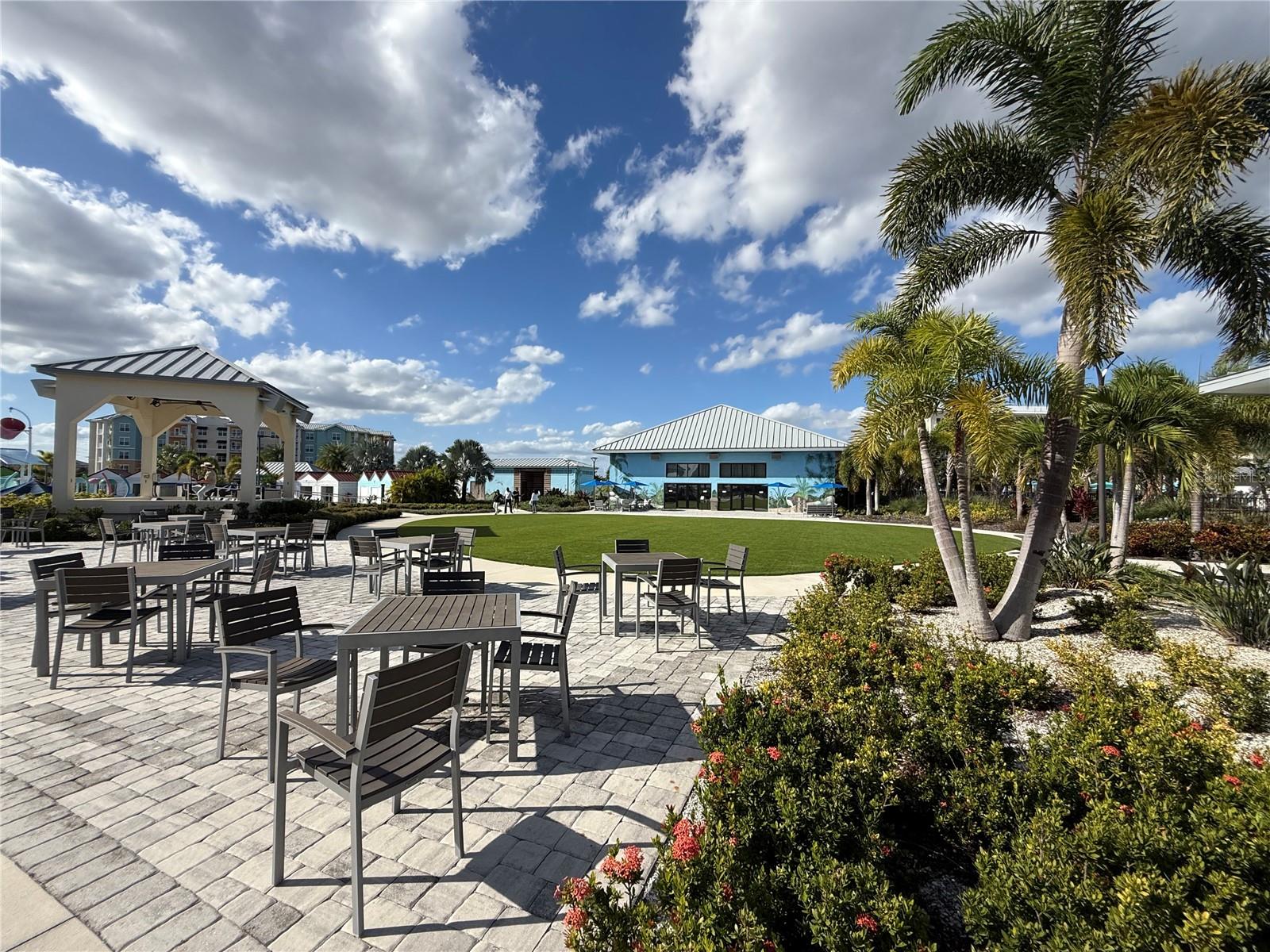 SUNSET WALK HOTEL CONDO PH 1 - Residential