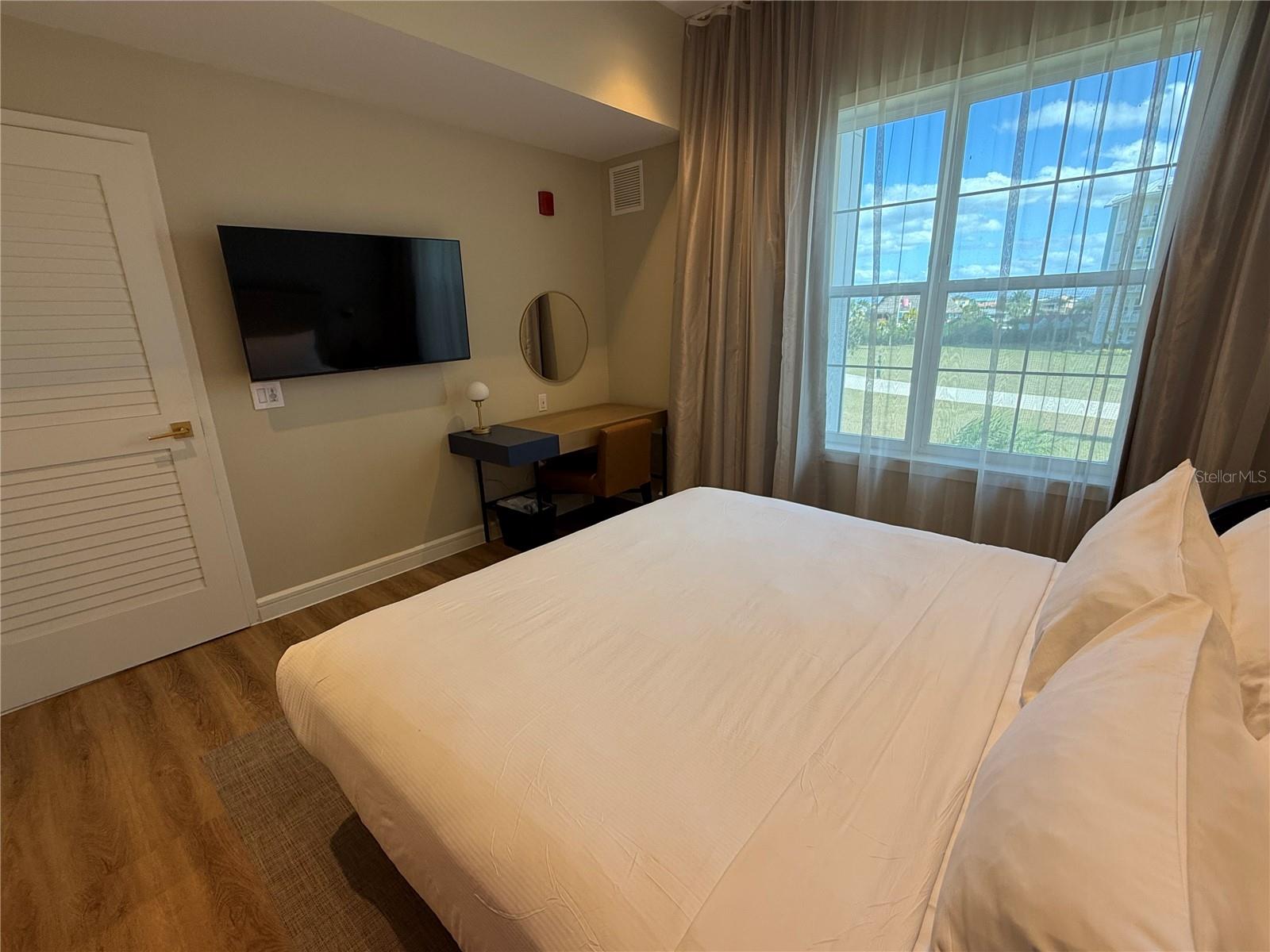 SUNSET WALK HOTEL CONDO PH 1 - Residential